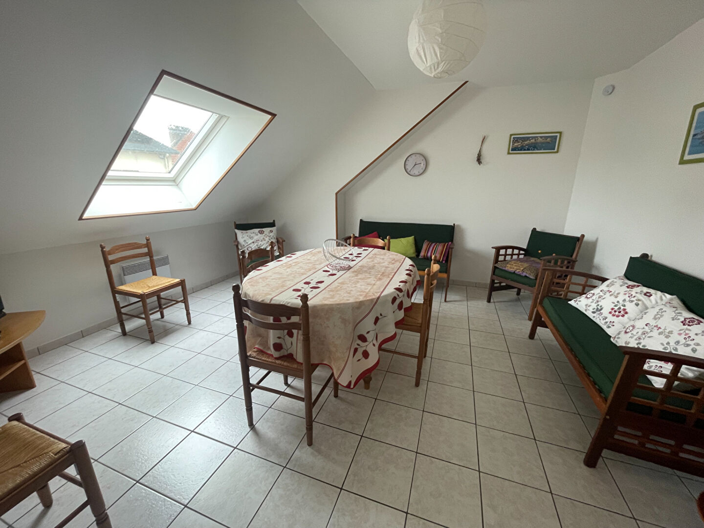 Maison à louer, 118m², SAINT VAAST LA HOUGUE