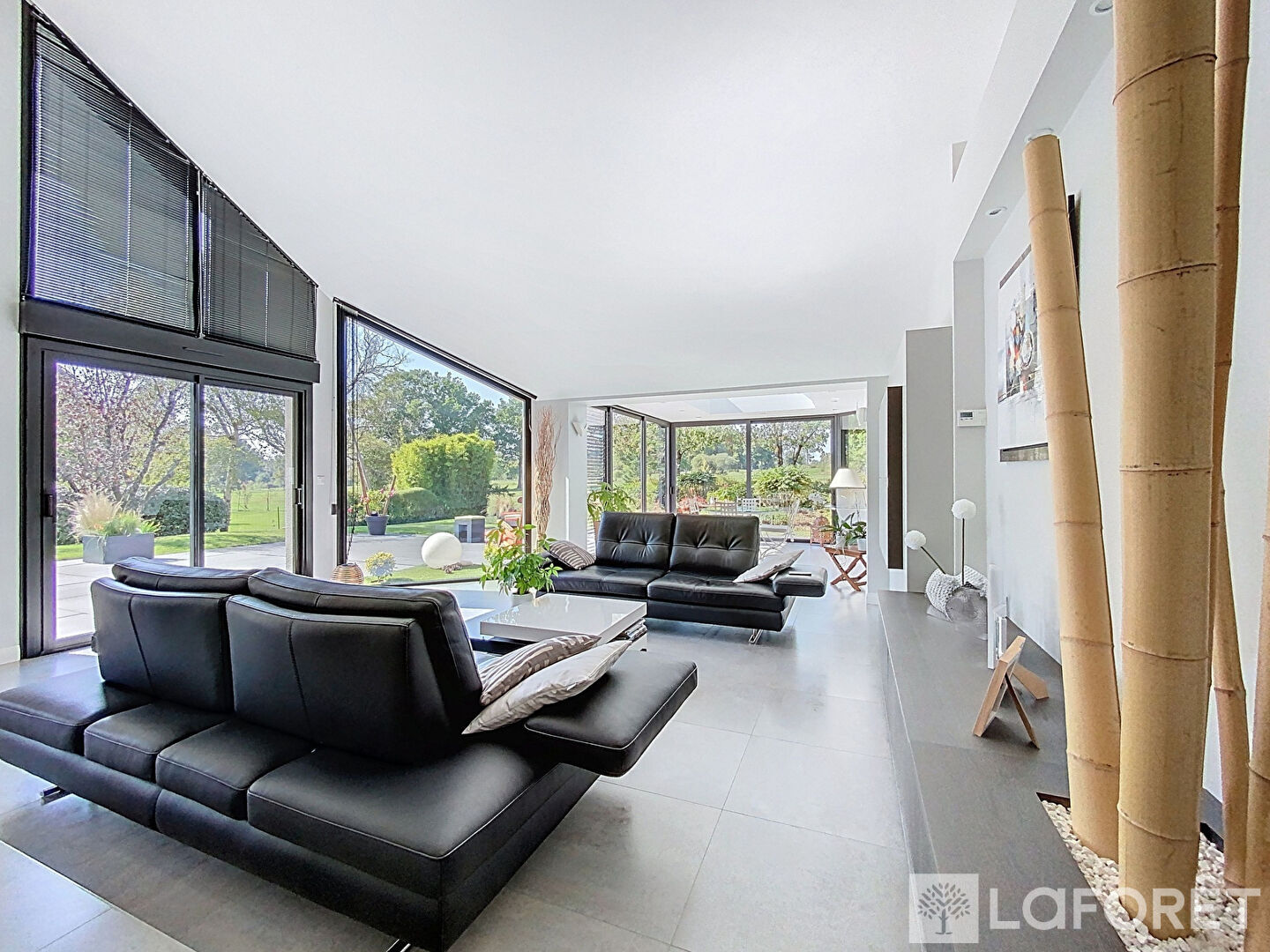 Maison T8 - 186m² - CHOLET — 8 pièces, 186 m², 4 chambres — photo 3