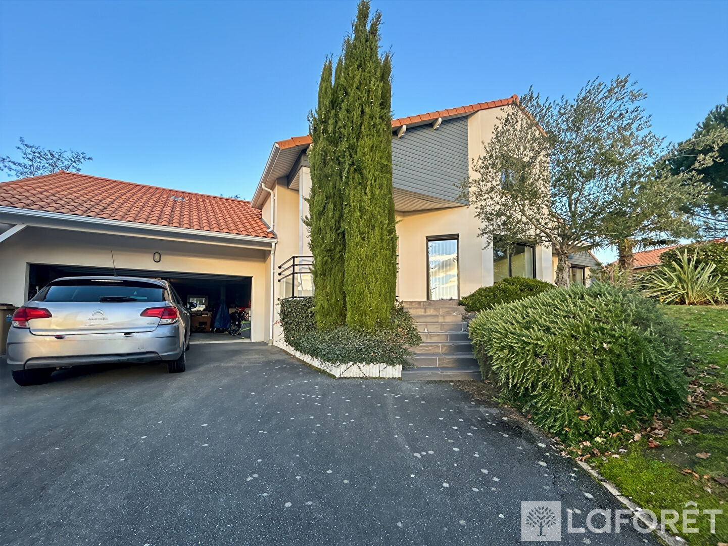 Maison a louer cholet - 7 pièce(s) - 215 m2 - Surfyn