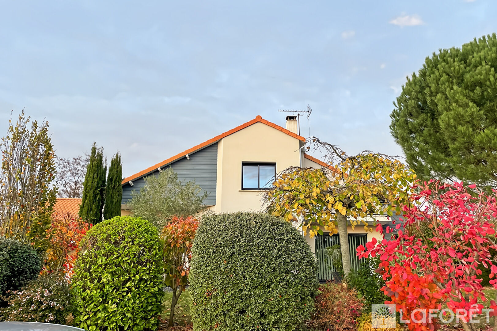 Maison a louer cholet - 7 pièce(s) - 215 m2 - Surfyn