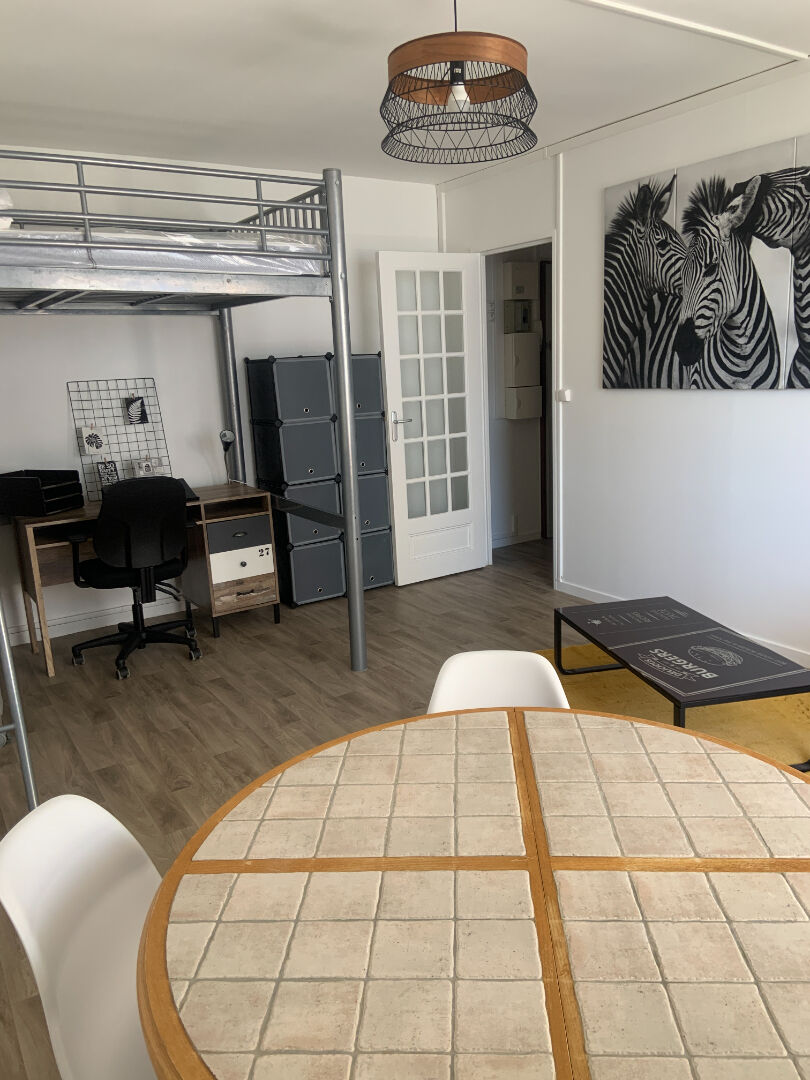 Maison à louer, 33m², COMPIEGNE