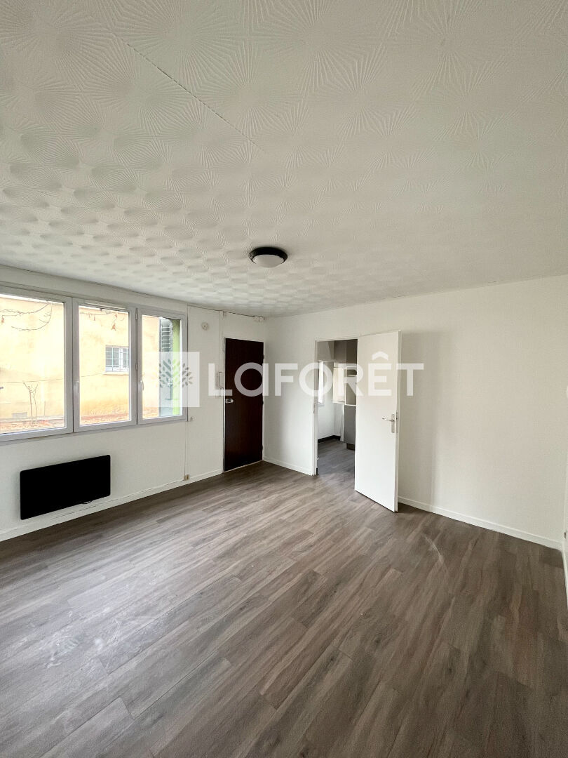 Location maison CorbeilEssonnes 3 pièce(s) 68 m² 1 150 € par