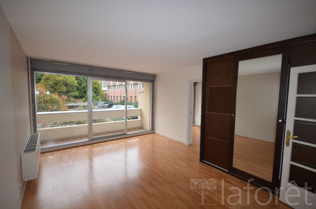 Maison à louer, 42m², Courbevoie
