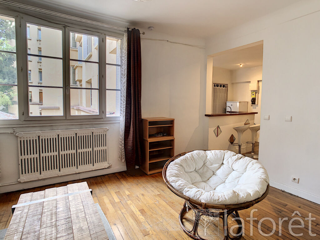 Maison à louer, 45m², COURBEVOIE