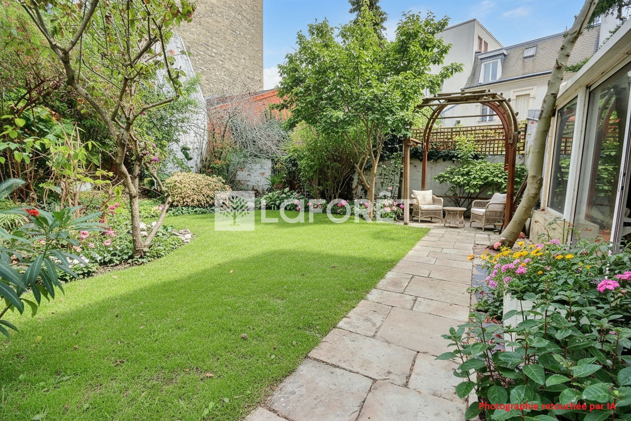 Maison à vendre, 256m², COURBEVOIE