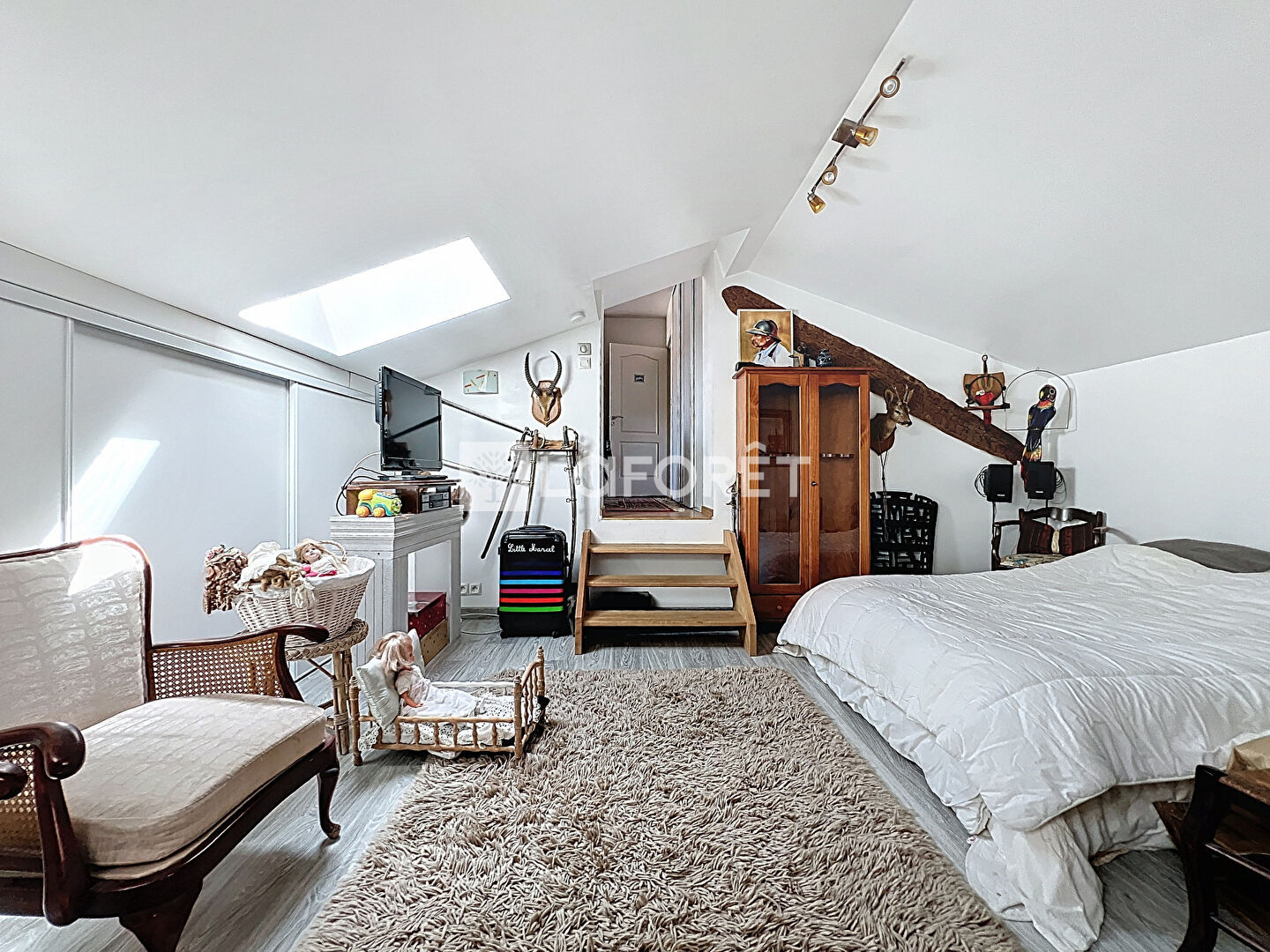 Maison T7 - 220m² - CHOLET — 7 pièces, 220 m², 6 chambres — photo 7