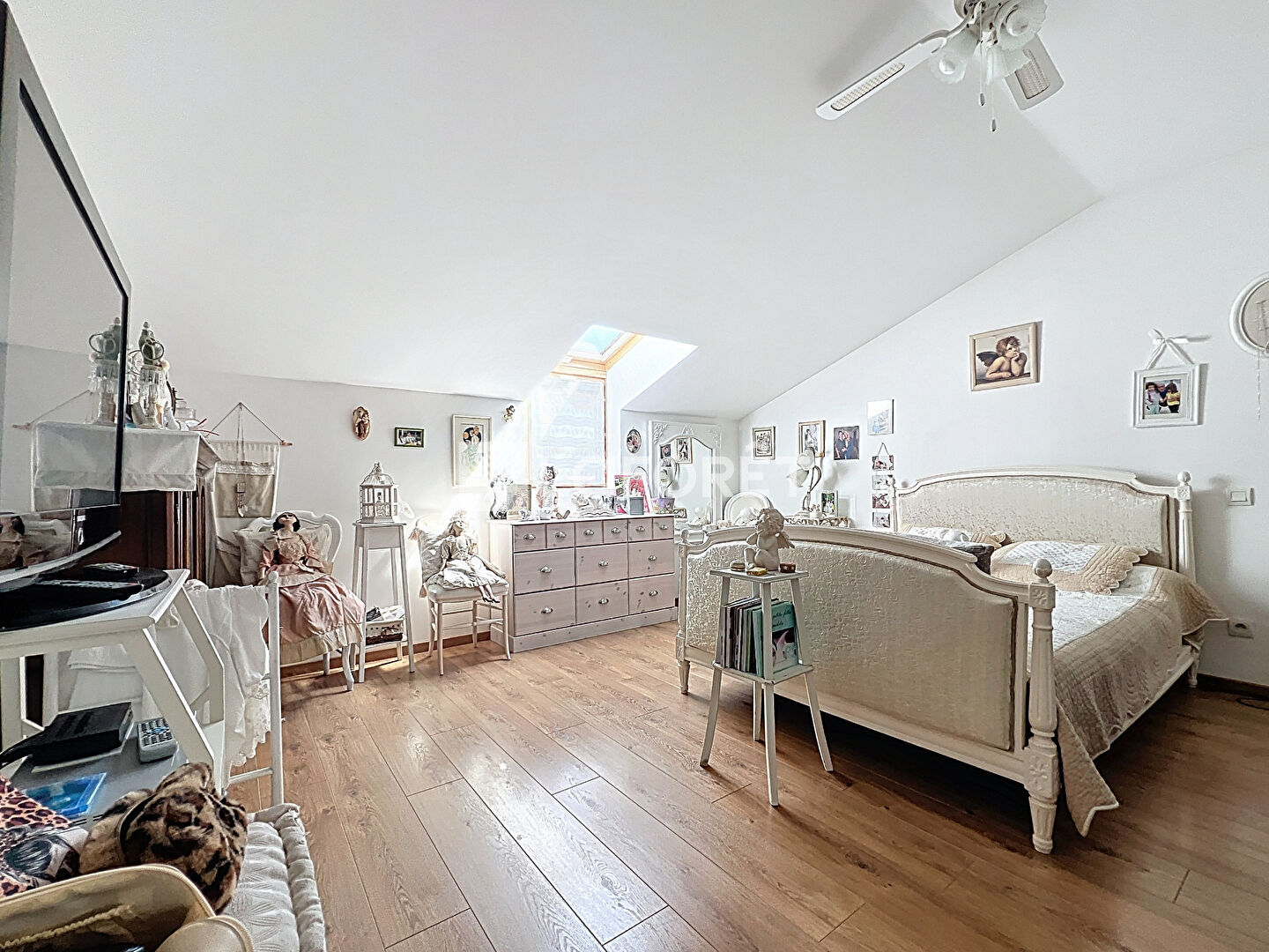 Maison T7 - 220m² - CHOLET — 7 pièces, 220 m², 6 chambres — photo 11