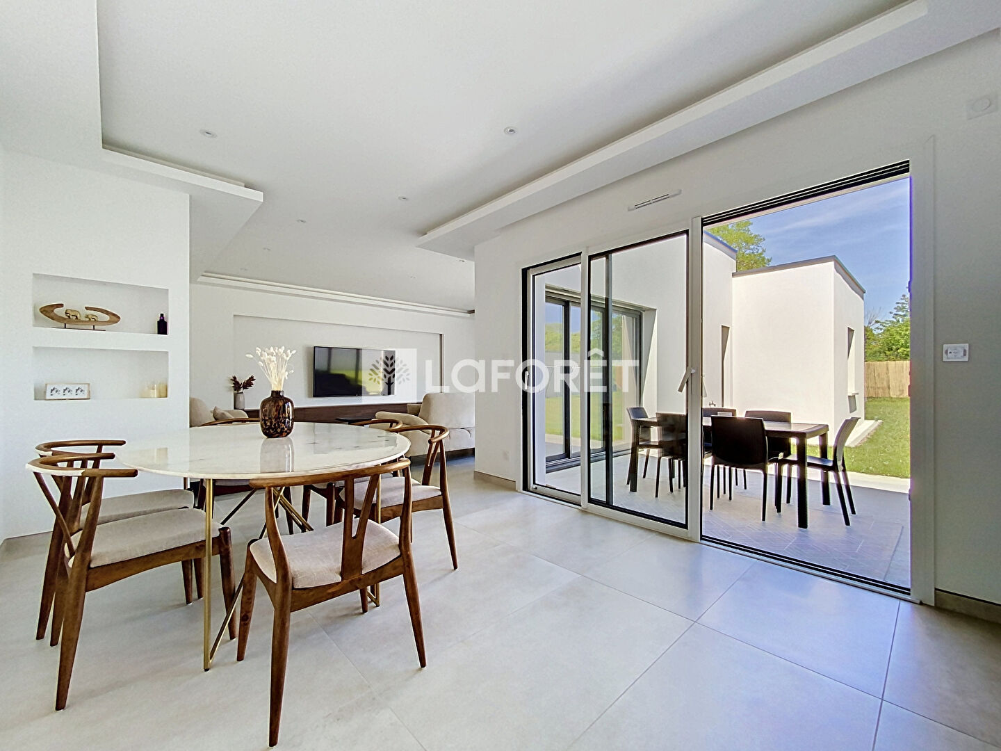 Maison T6 - 140m² - Cholet — 6 pièces, 140 m², 4 chambres — photo 4