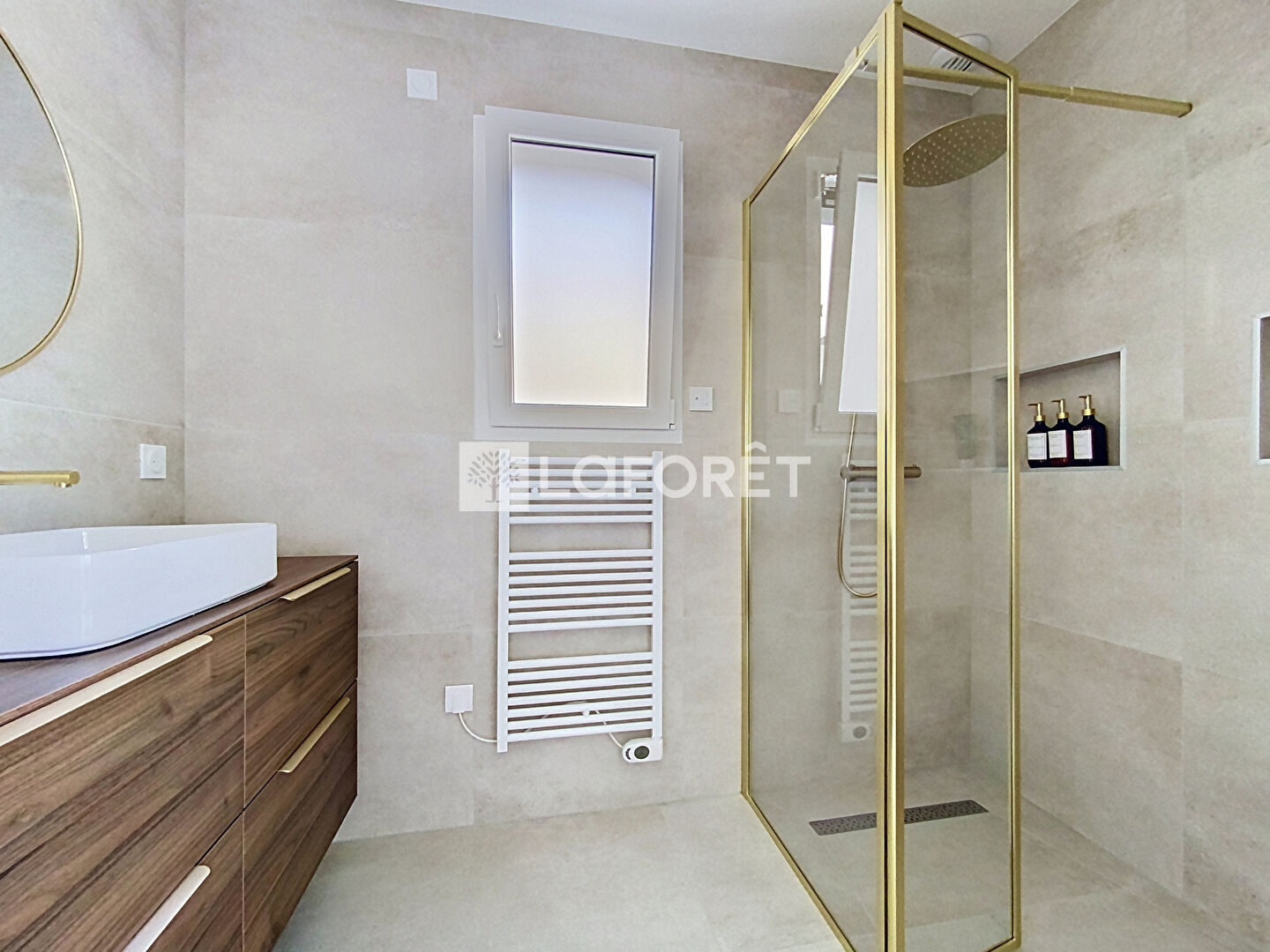Maison T6 - 140m² - Cholet — 6 pièces, 140 m², 4 chambres — photo 10