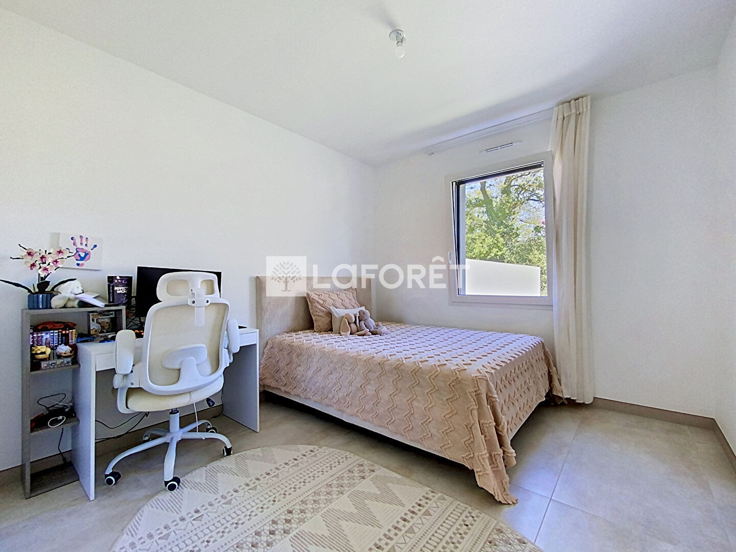 Maison T6 - 140m² - Cholet — 6 pièces, 140 m², 4 chambres — photo 11