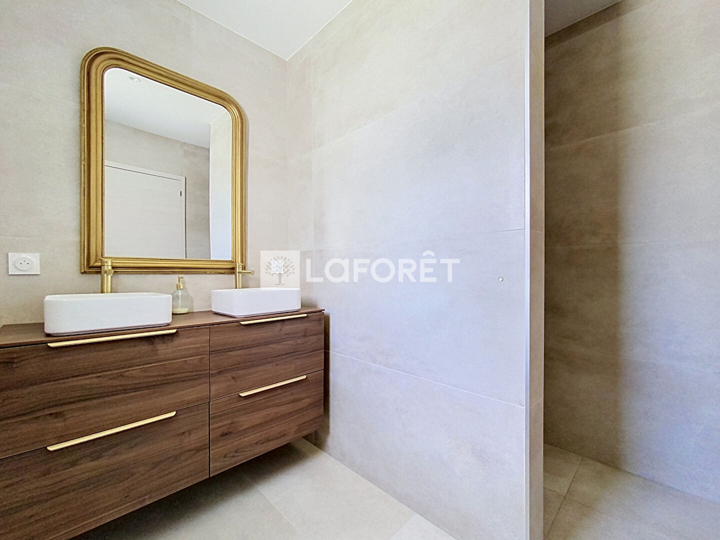 Maison T6 - 140m² - Cholet — 6 pièces, 140 m², 4 chambres — photo 14