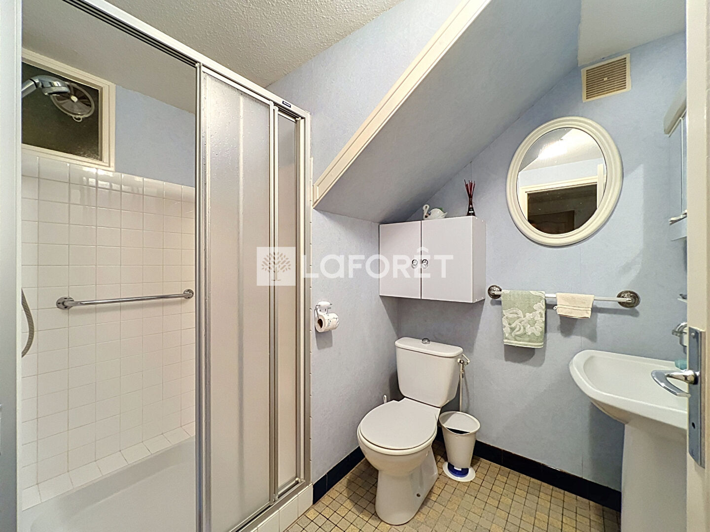 Maison T7 - 215m² - Cholet — 7 pièces, 215 m², 4 chambres — photo 13