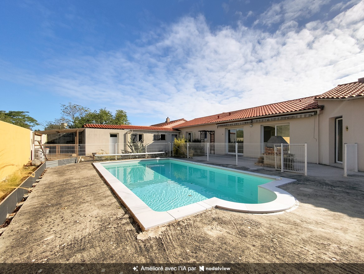 House T7 - 142m² - SAINT LEGER SOUS CHOLET — 7-room, 142 sqm, 4 bedrooms — photo 3
