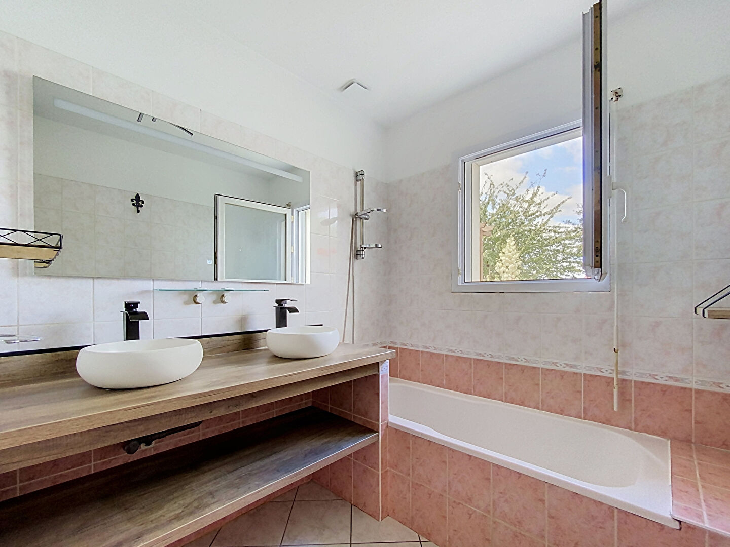 House T7 - 142m² - SAINT LEGER SOUS CHOLET — 7-room, 142 sqm, 4 bedrooms — photo 18