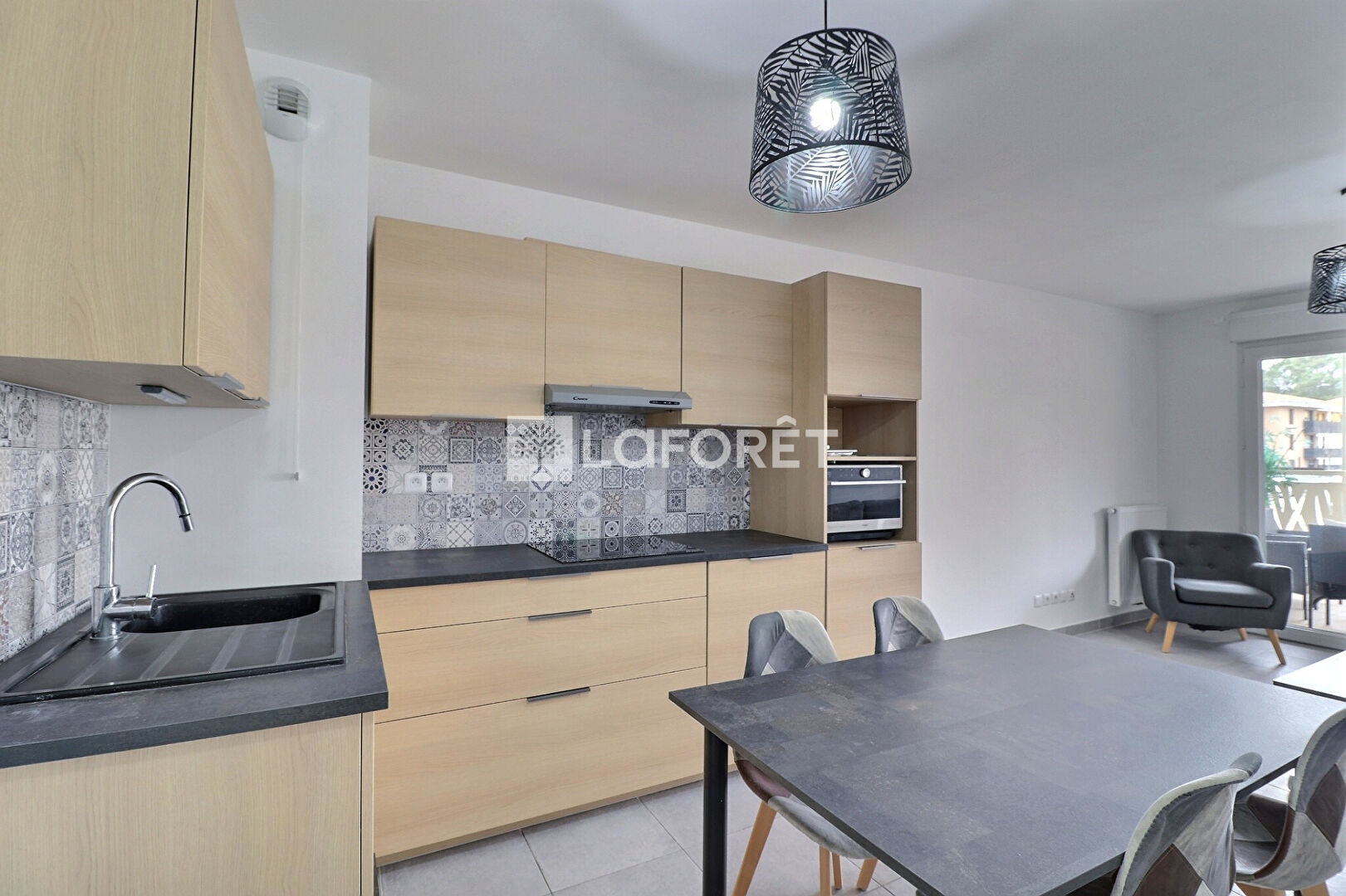 Maison à louer, 59m², Cuers