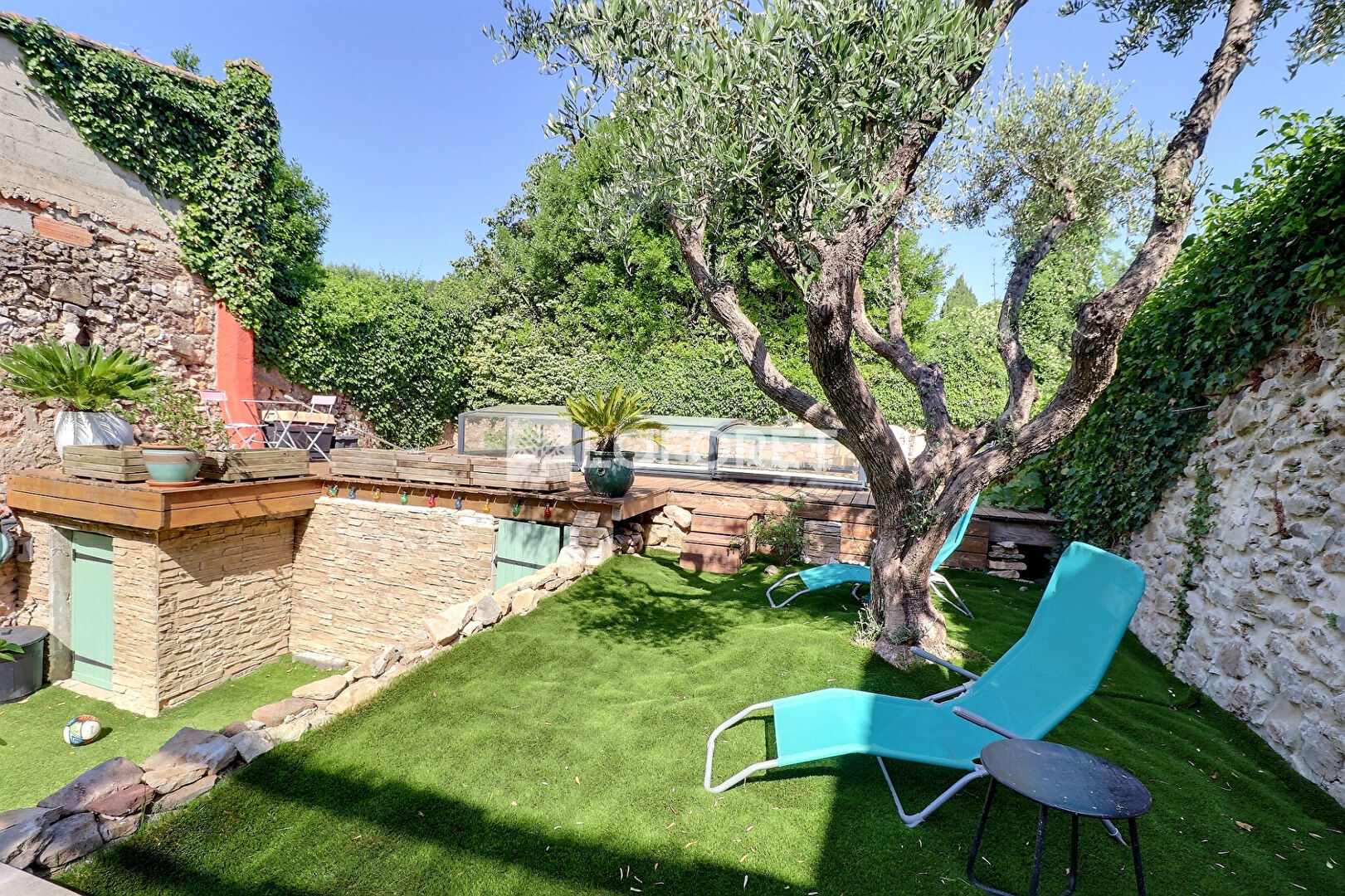 Maison à louer, 160m², CUERS