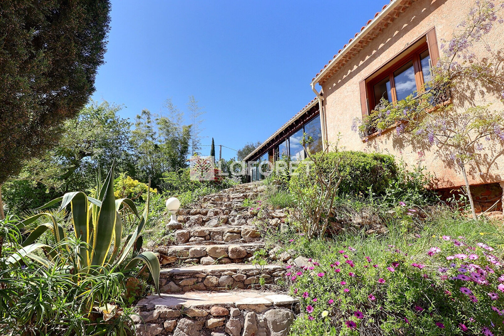 Maison à louer, 186m², CUERS