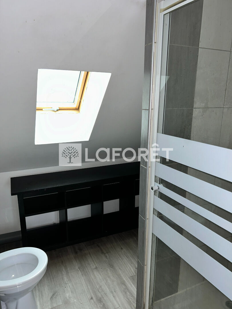 Appartement a louer - 2 pièce(s) - 60 m2 - Surfyn