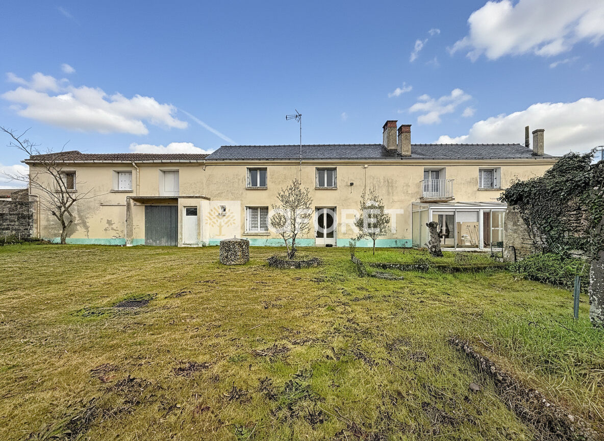 Maison à vendre, 162m², Doué-en-Anjou