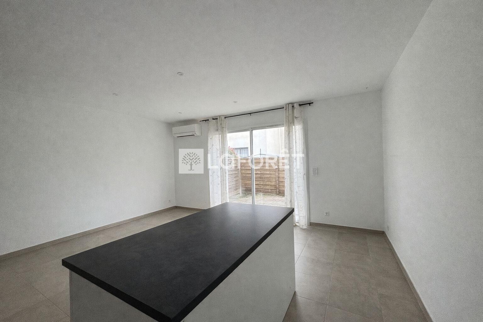 Maison à louer, 64m², Elne