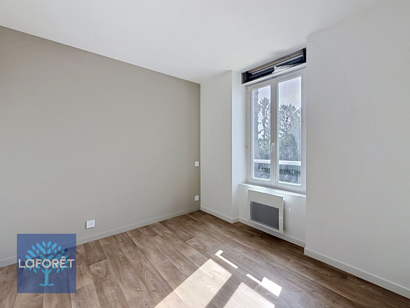 Maison à louer, 25m², FOUGERES