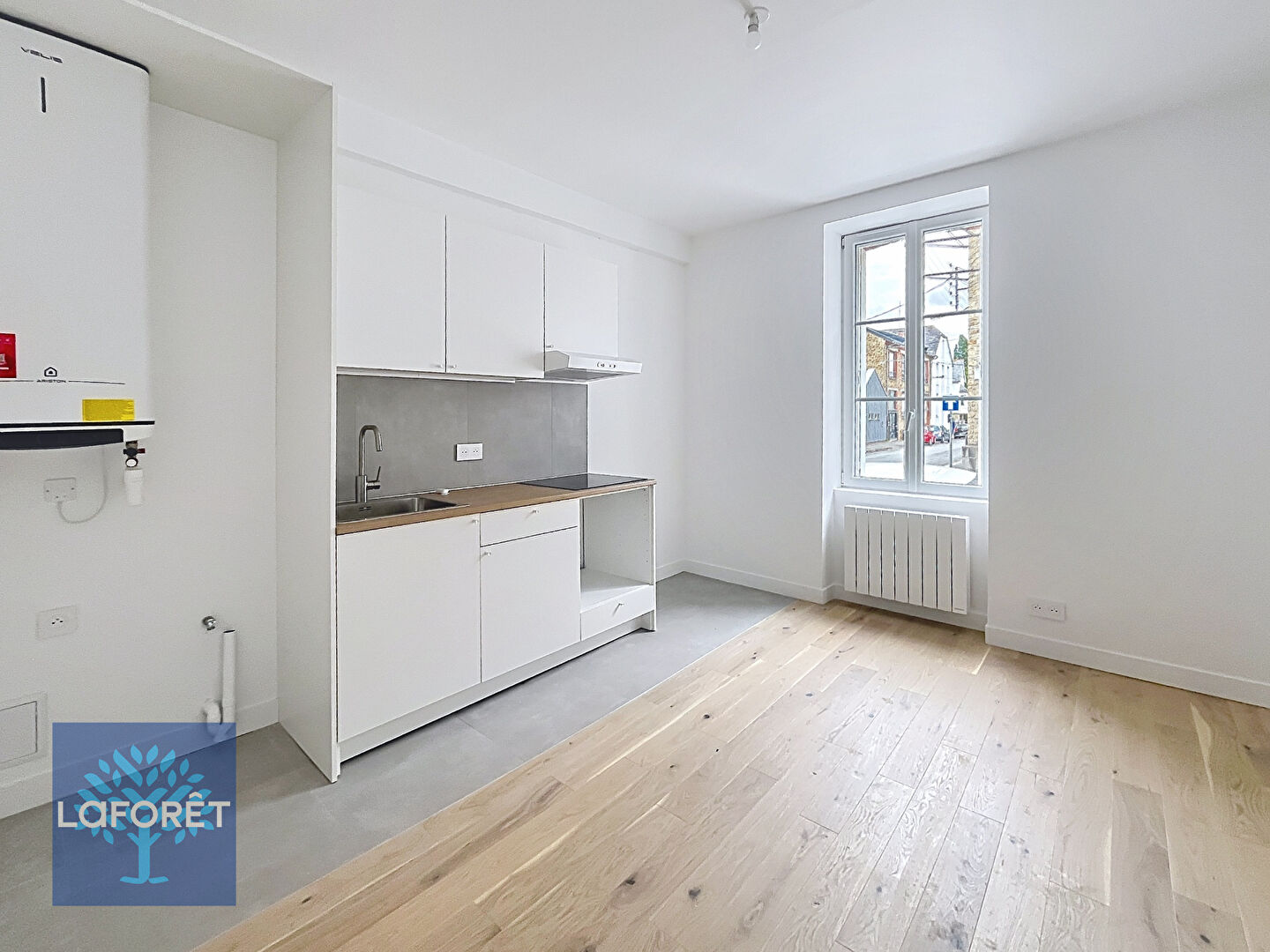 Maison à louer, 30m², FOUGERES