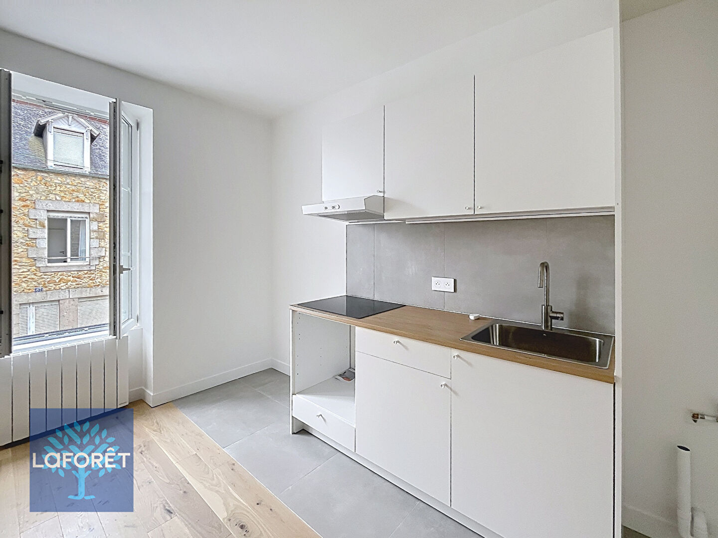 Maison à louer, 30m², FOUGERES