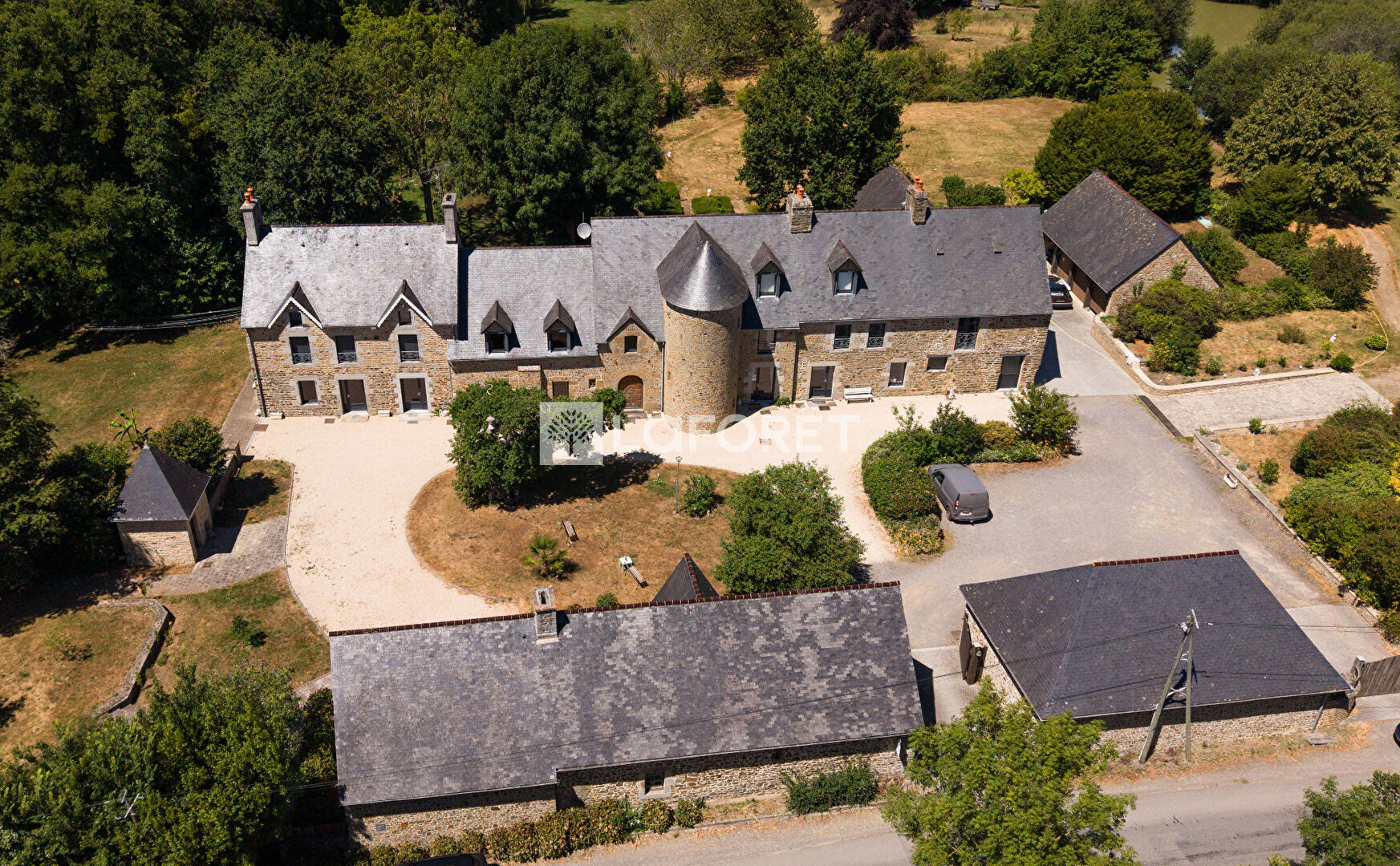 Maison à vendre, 587m², SAINT AUBIN DES PREAUX