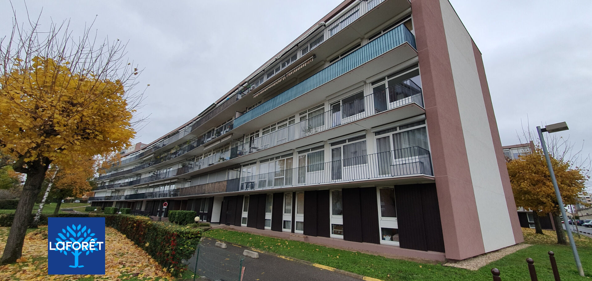 T5 Apartment - 97m² - Houilles — 5-room, 97 sqm, 3 bedrooms — photo 3