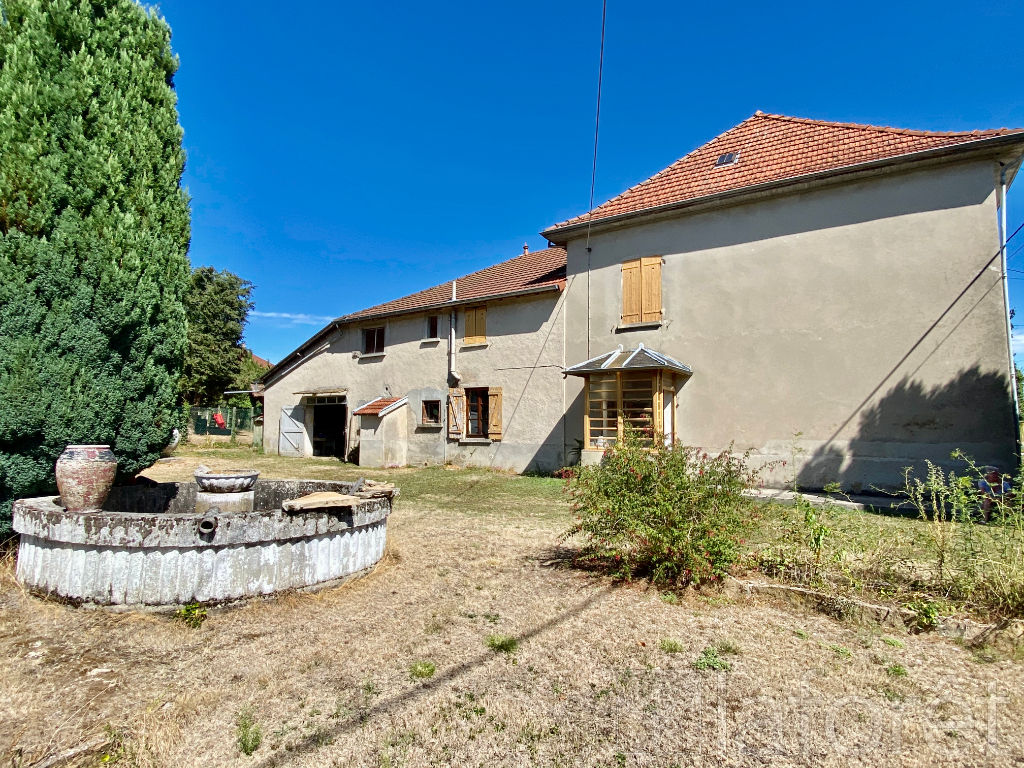 Achat maison près de La Tour-du-Pin - 7 pièce(s) - 135 m² - 139 000 € ⇔