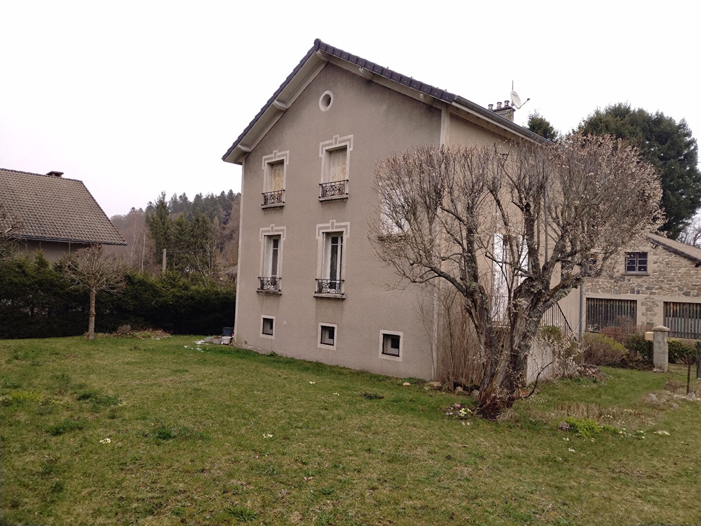 Maison à vendre, 182m², LE CHAMBON SUR LIGNON
