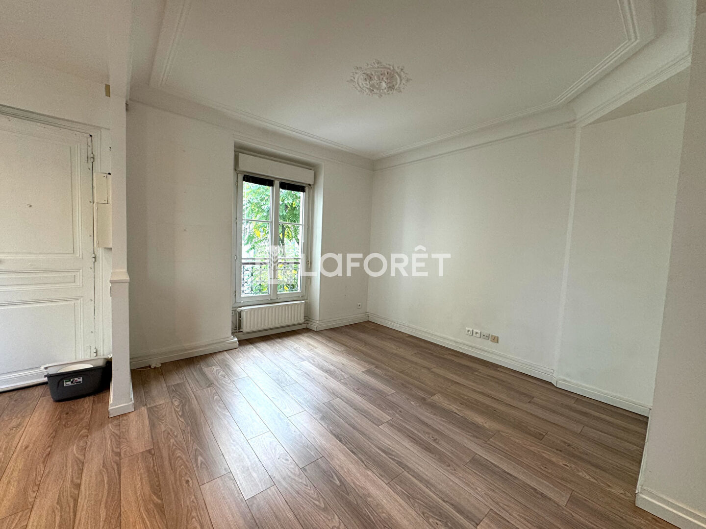 Location appartement LevalloisPerret 2 pièce(s) 40 m² 1 300
