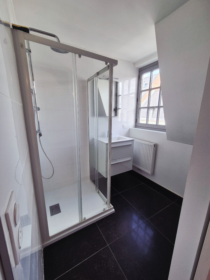 Appartement a louer  - 4 pièce(s) - 75.28 m2 - Surfyn