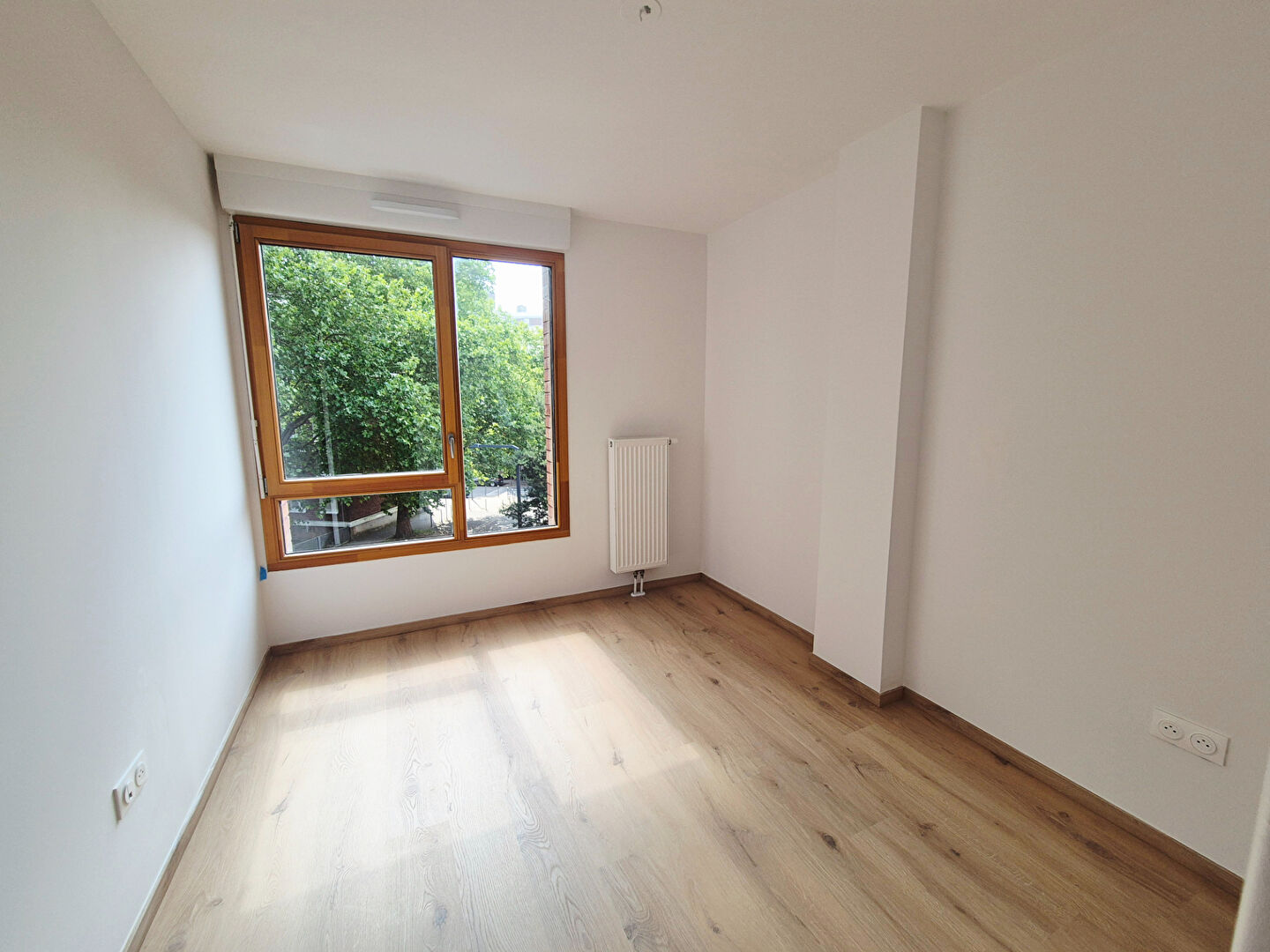 Appartement a louer  - 4 pièce(s) - 75.9 m2 - Surfyn