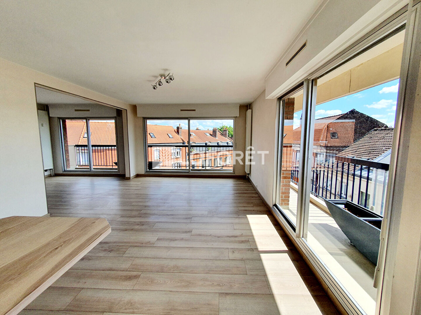 Appartement a louer  - 2 pièce(s) - 72.09 m2 - Surfyn