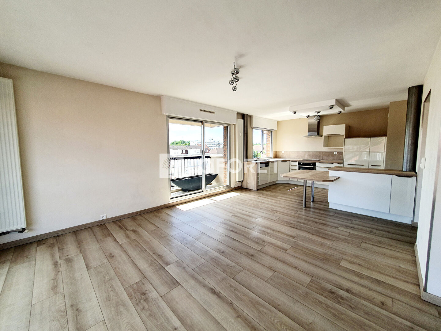 Appartement a louer  - 2 pièce(s) - 72.09 m2 - Surfyn