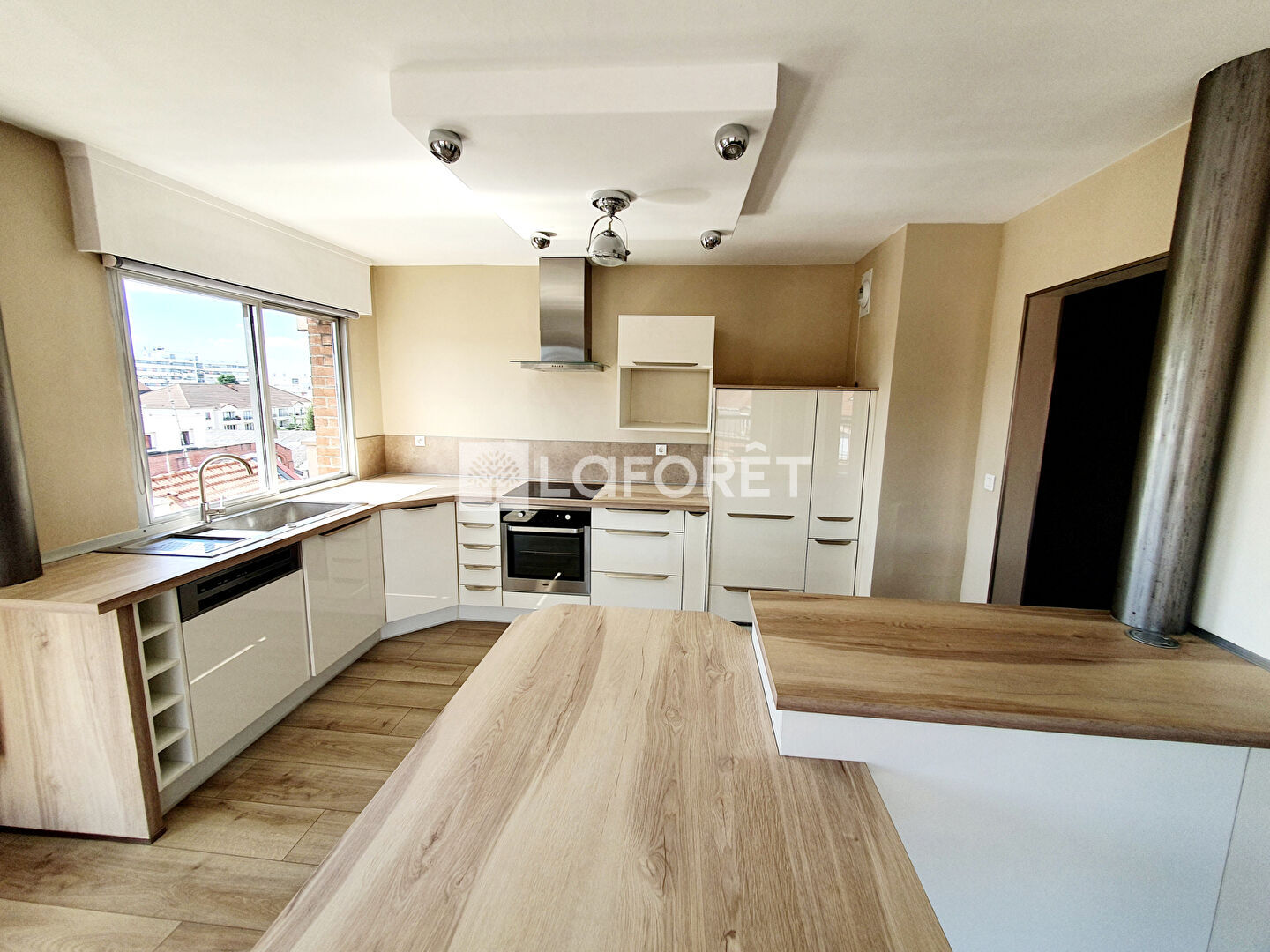 Appartement a louer  - 2 pièce(s) - 72.09 m2 - Surfyn