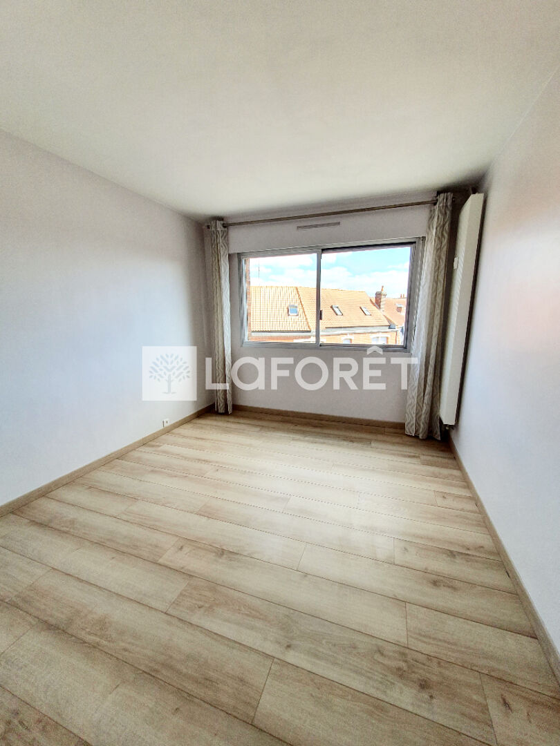 Appartement a louer  - 2 pièce(s) - 72.09 m2 - Surfyn