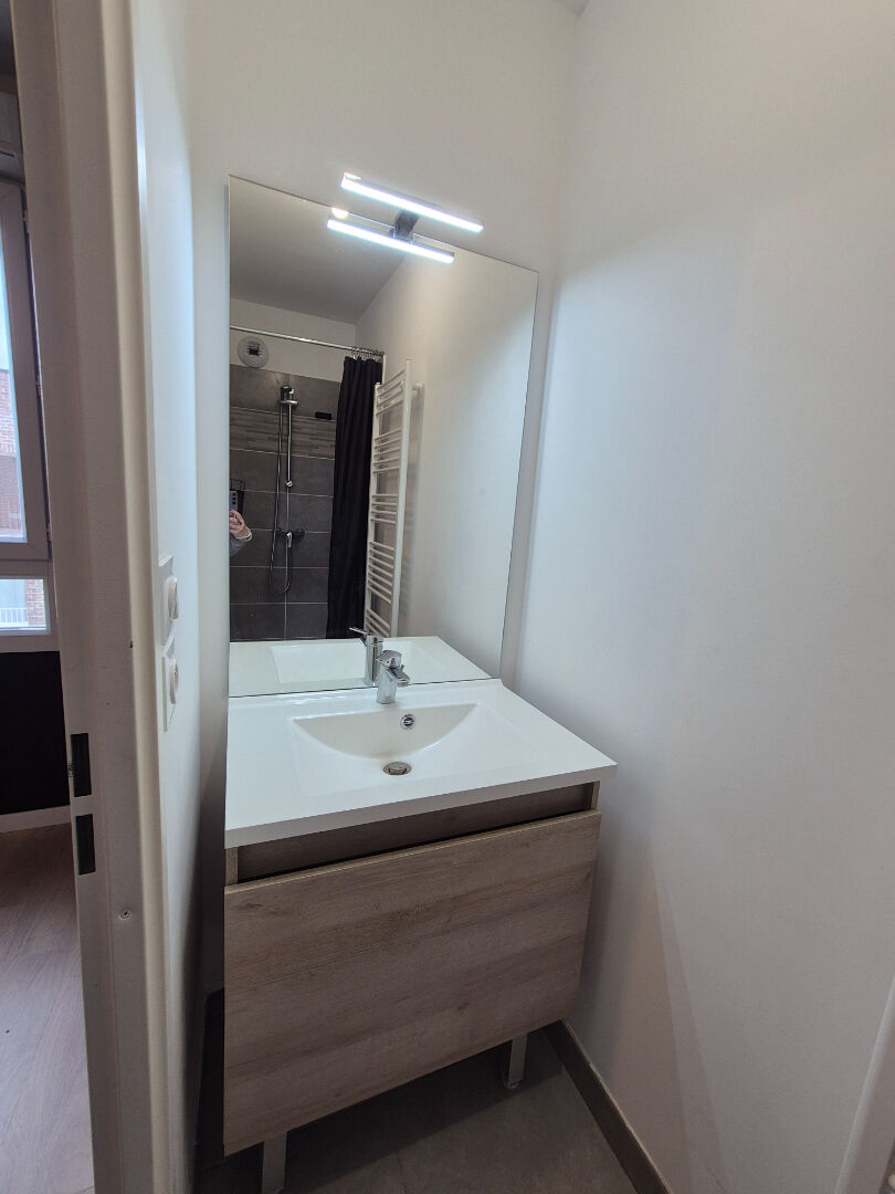 Appartement a louer  - 4 pièce(s) - 83.5 m2 - Surfyn