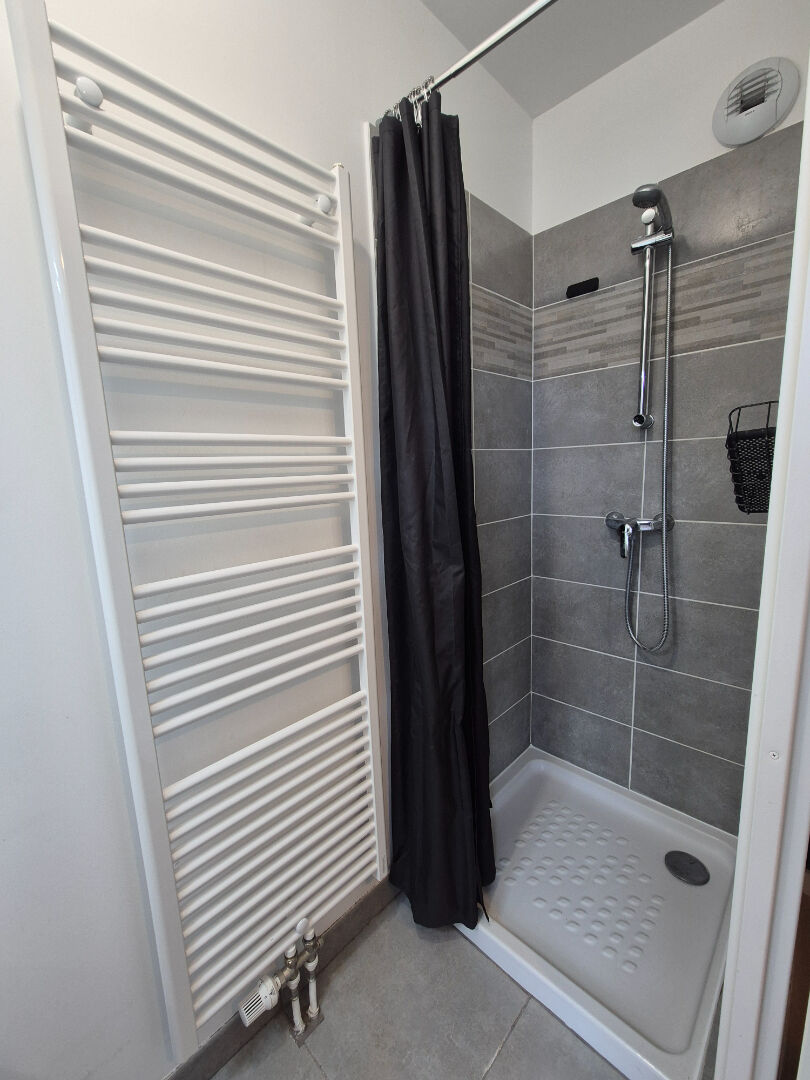 Appartement a louer  - 4 pièce(s) - 83.5 m2 - Surfyn