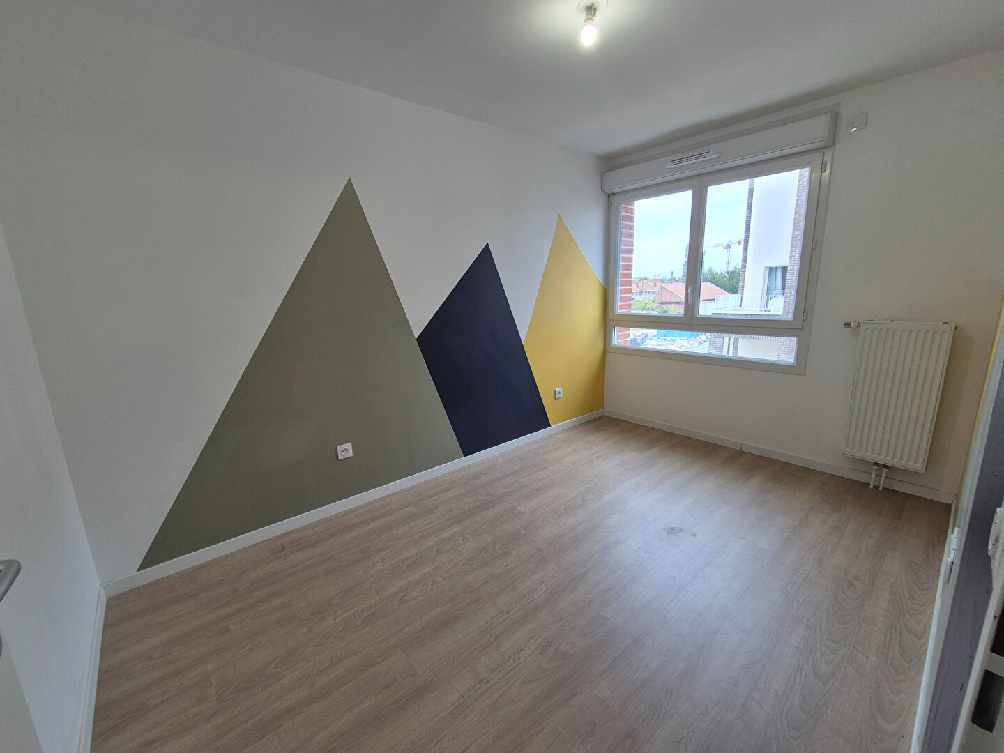 Appartement a louer  - 4 pièce(s) - 83.5 m2 - Surfyn