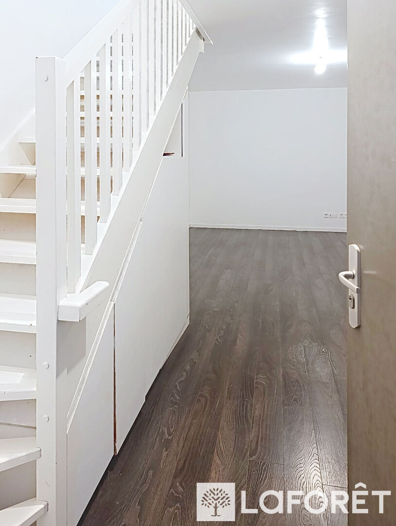 Maison à louer, 65m², Stains