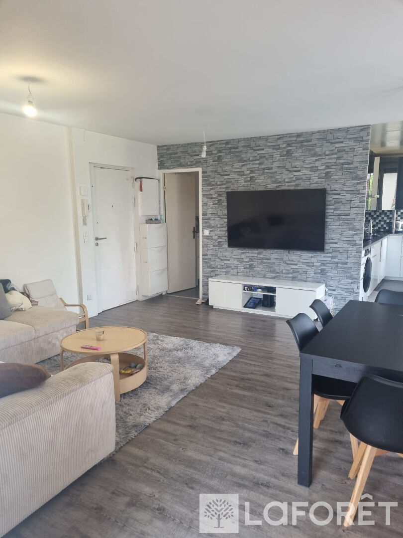 Appartement T4 - 79m² - Livry-Gargan — 4 pièces, 79 m², 3 chambres — photo 2