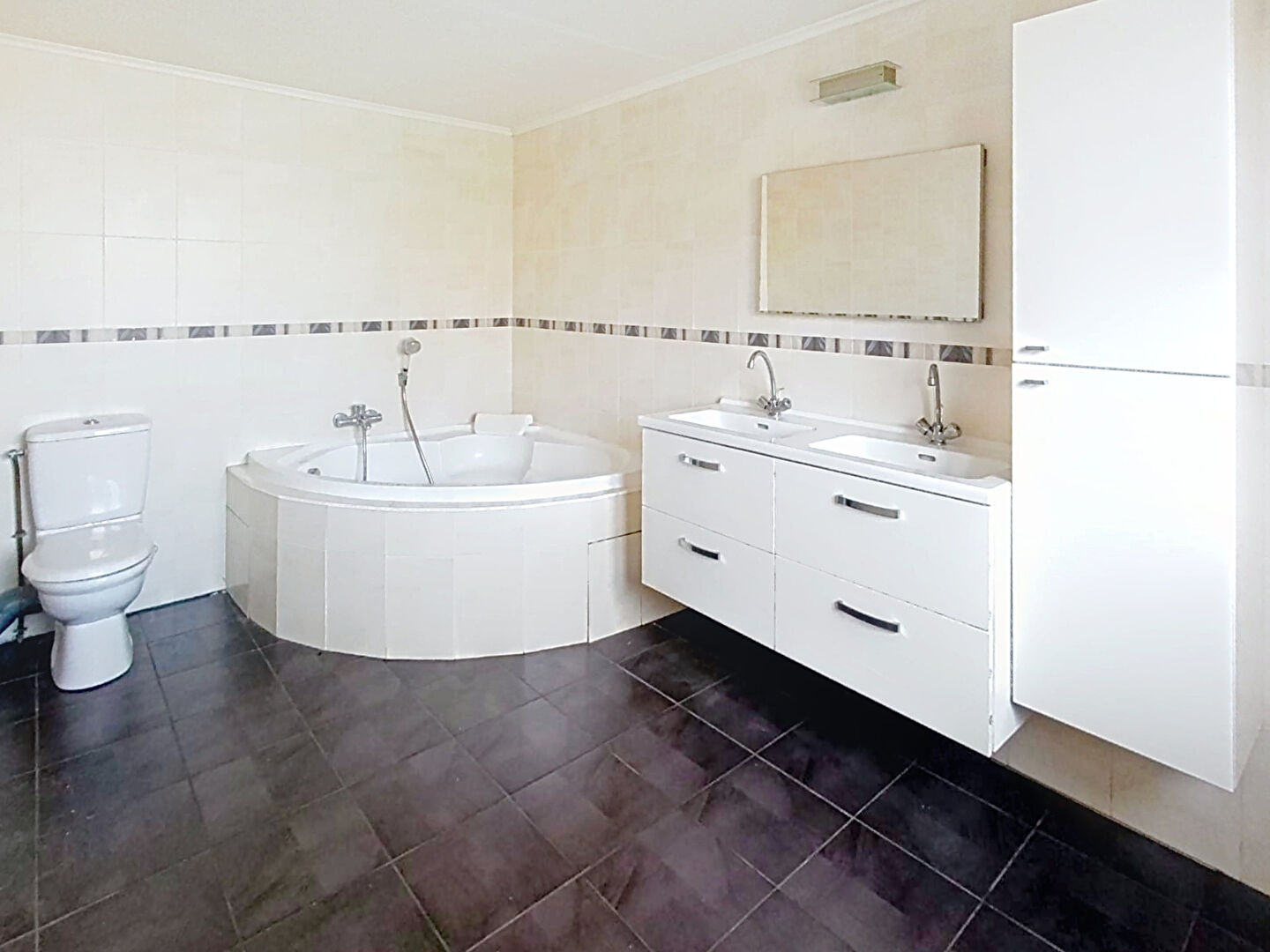 Maison T6 - 126m² - Livry-Gargan — 6 pièces, 126 m², 4 chambres — photo 11
