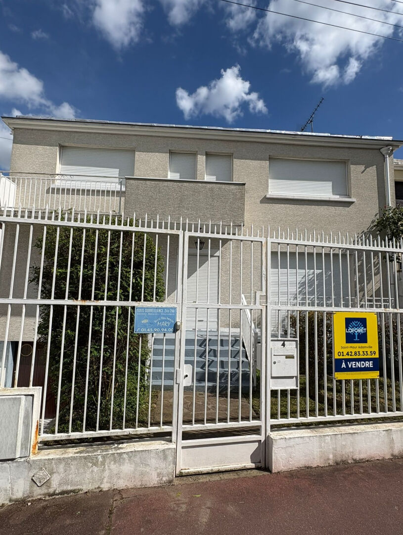 Maison à vendre, 120m², SAINT MAUR DES FOSSES