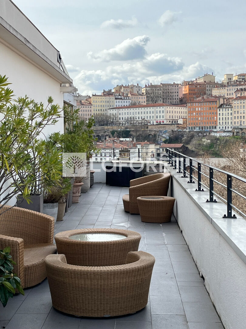 Appartement a louer lyon-6e-arrondissement - 3 pièce(s) - 79.84 m2 - Surfyn