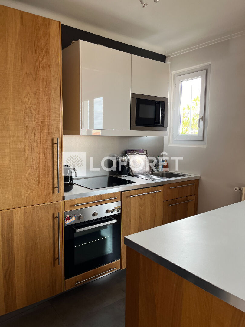 Appartement a louer lyon-6e-arrondissement - 3 pièce(s) - 79.84 m2 - Surfyn