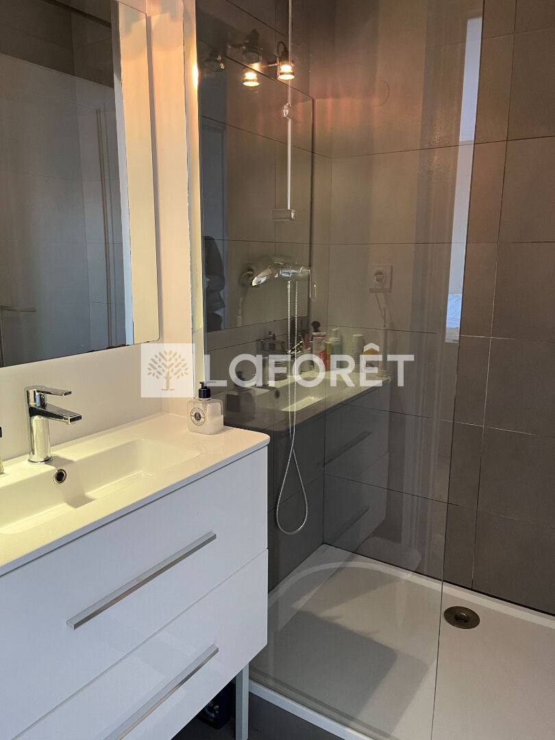Appartement a louer lyon-6e-arrondissement - 3 pièce(s) - 79.84 m2 - Surfyn
