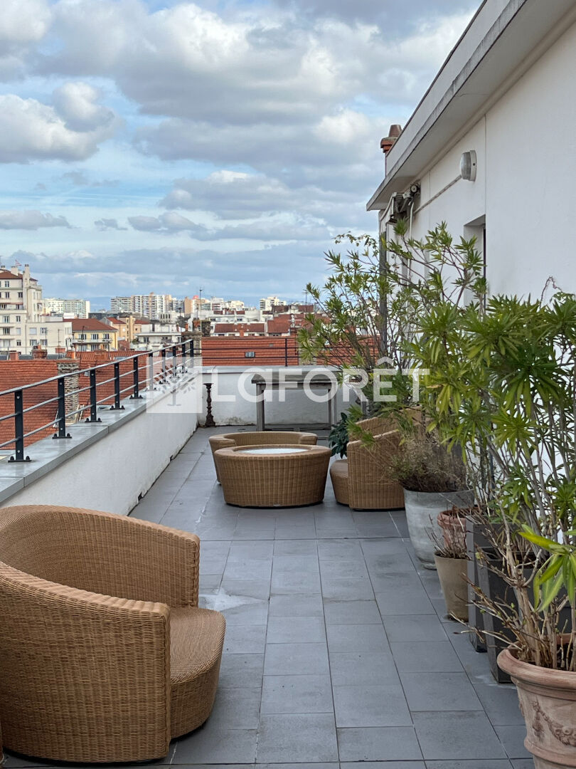 Appartement a louer lyon-6e-arrondissement - 3 pièce(s) - 79.84 m2 - Surfyn