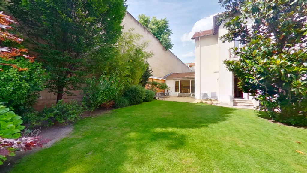 Achat maison Lyon 03 9 pièce(s) 240 m² 1 650 000 € ⇔ Laforêt